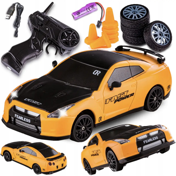 Машинка для дрифта на радіокеруванні 1:24 Nissan GT-R 4WD, жовта