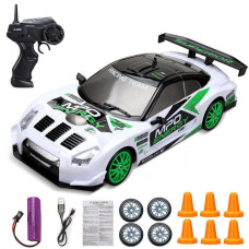 Машинка для дрифта на радіокеруванні 1:24 Nissan Skyline GT-R 4WD, біла