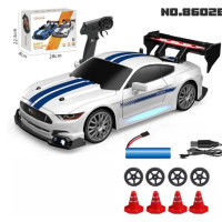 Машинка для дрифта на радіокеруванні 1:24 Ford Mustang 4WD біла