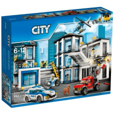 Конструктор City 10605 Поліцейський відділок 894 деталі