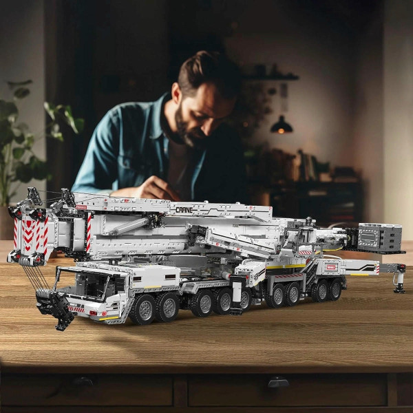 Конструктор Mould King Вантажний кран Liebherr LTM 11200 на радіокеруванні 8506 деталей Technic 17007 білий